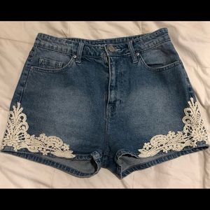 Urban Outfitters BDG High Rise Erin 5 Pocket Denim Shorts with Crochet